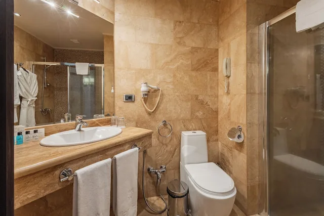 استوديو ركني بسرير كينج مع أريكة، National by Stellar Hotels, Yerevan 5/6