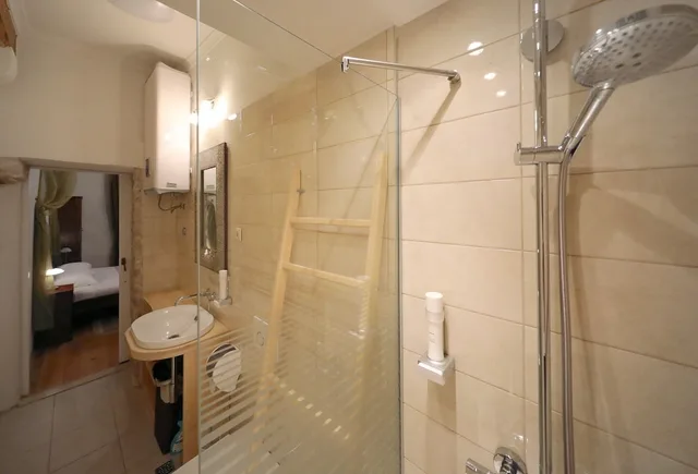2 Bedrooms, Deluxe, Apartment, King and Queen Bed, City View, 2 Sofa, Kitchen, Central Apartments - Integrated Hotel 5/6