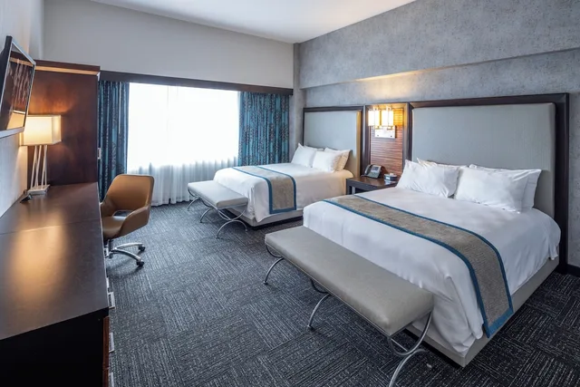 غرفة سوبيريور بسريرين كوين، Akwesasne Mohawk Casino Resort 2/2