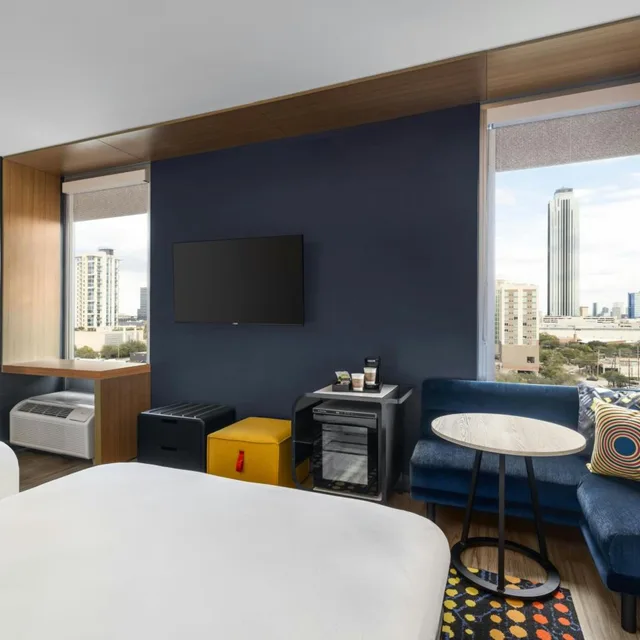 Aloft, Guest Room, 2 Queen Beds، Aloft Houston Galleria Hotel 4/8