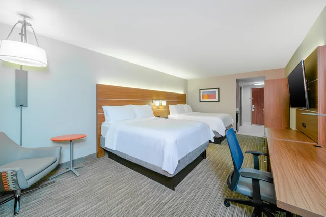 غرفة بسريرين كوين، Holiday Inn Express Hotel & Suites Tappahannock 1/2