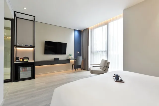 غرفة ديلوكس بسرير كينج، GM Estate Hotel and Executive Apartments 2/2