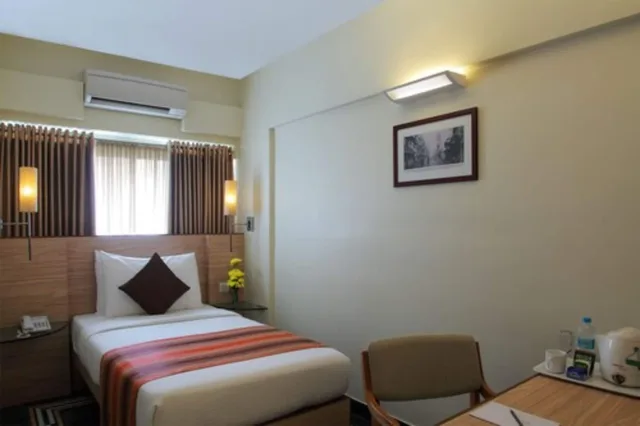 استوديو مفردة بسرير كوين، Hiltop Hotel 1/2