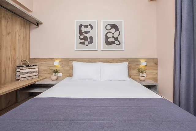 جناح جونيور بسرير كوين بغرفة نوم واحدة مع أريكة، Hotel Vozina 4/8