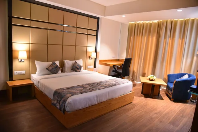 غرفة تنفيذية بسرير كينج بإطلالة على المدينة، Hotel Narayanam 10/10