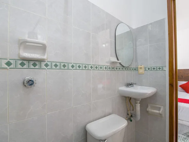 غرفة قياسية بسريرين كوين، OYO Hotel Palma Real 5/5