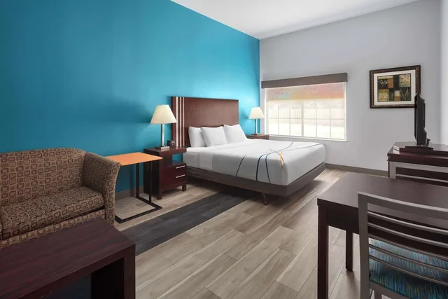 جناح ديلوكس بسرير كينج، La Quinta Inn And Suites By Wyndham Woodward 2/6