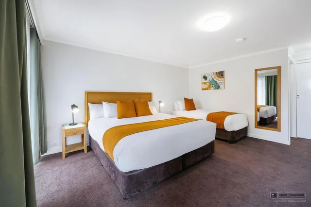 استوديو عائلي، Country Comfort Warrnambool 5/7