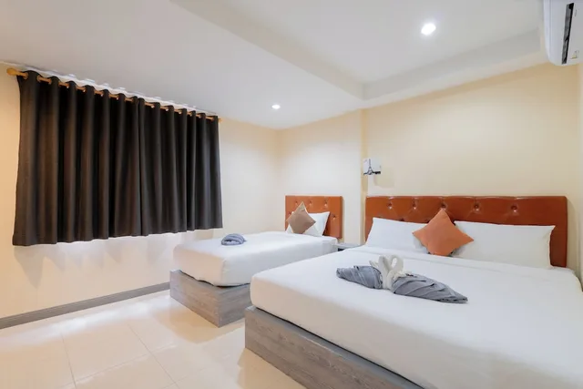 Deluxe, Squareone Hostel 1/10