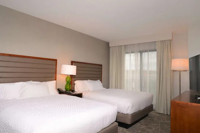 جناح بسريرين كوين مع أريكة، Embassy Suites by Hilton Boston Marlborough 1/3