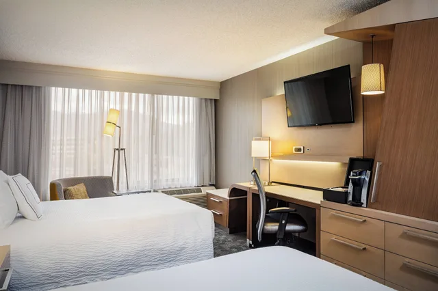 Room, 2 Queen Beds, High Floor, Courtyard By Marriott Riverside Ucr Moreno Valley Area 1/3