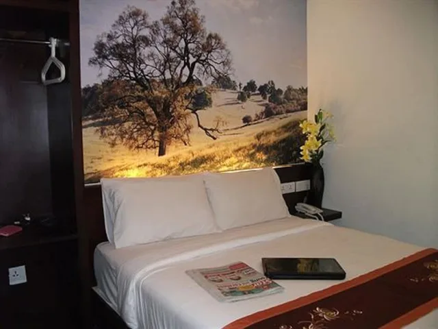 غرفة قياسية بسرير كوين، Swiss Hotel 4/8