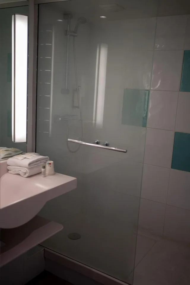 غرفة كومفورت بسرير كوين بغرفة نوم واحدة، Golden Tulip Troyes 3/4