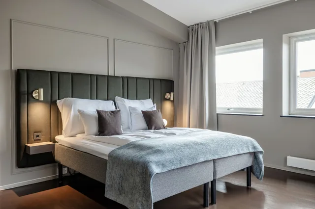 غرفة قياسية بسرير مزدوج، Home Hotel Bryggen 1/10