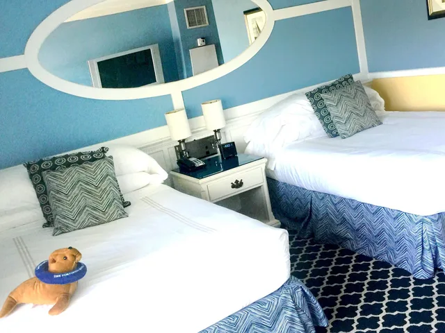Room, 2 Double Beds, Marina Side، Portofino Hotel And Marina 4/6