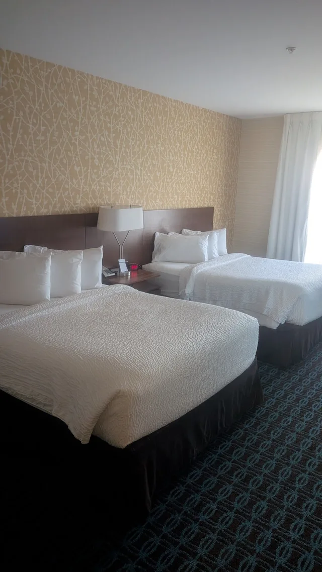 غرفة بسريرين كوين لذوي الإعاقة، Fairfield Inn Suites Detroit Troy 1/3