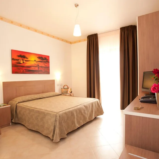 غرفة بسرير مزدوج بشرفة، Oasiclub Hotel 8/10