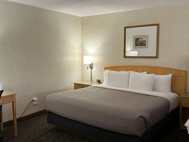 جناح بسرير كينج، Quality Inn Near Toms River Corporate Park 3/6