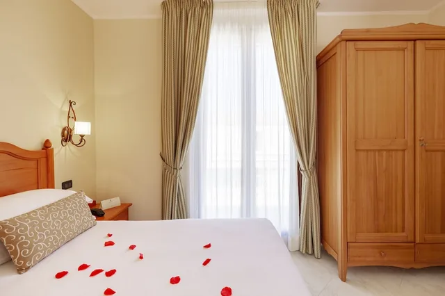 غرفة كومفورت بسرير مزدوج، Hotel Mira Spiaggia 2/4