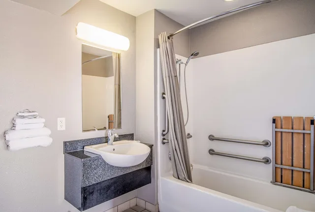 غرفة قياسية بسرير مزدوج لذوي الإعاقة، Motel6 Elko, NV 6/6