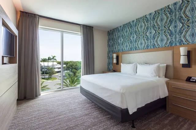 جناح بسرير كينج بغرفتي نوم، Residence Inn by Marriott Palm Beach Gardens 1/10