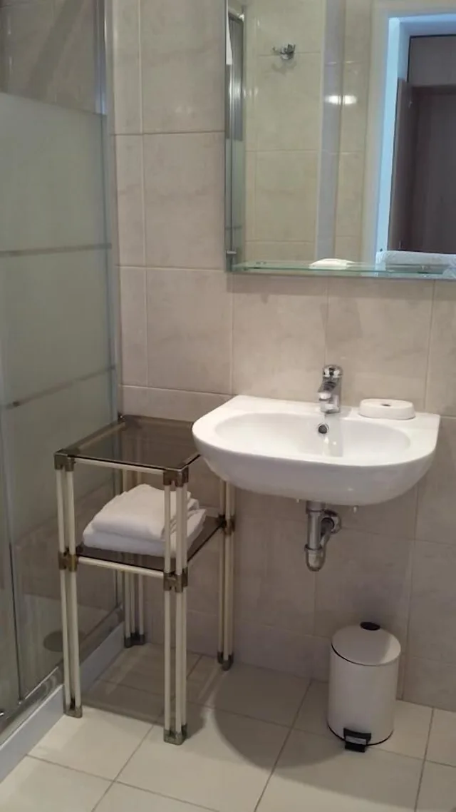غرفة ثلاثية بسرير كوين وسرير فردي مع سرير إضافي، Hotel Mira D Aire 2/4