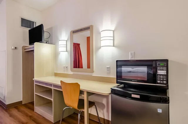 غرفة بسرير مزدوج للمدخنين، Motel6 Sidney, NE 7/10