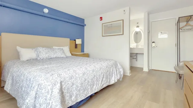 جناح استوديو تنفيذي، Harborline Hotel Rockland, ME 2/10