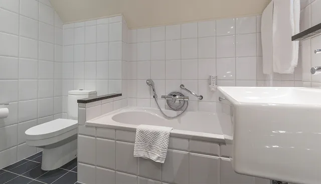 Deluxe, Double Bed, Hotel Kasteel Erenstein 4/5