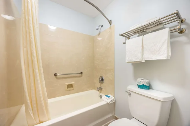 غرفة بسريرين كوين، Suburban Studios Branson On The Strip 8/9