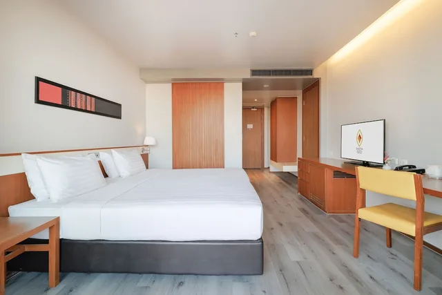 غرفة بريميوم سوبيريور بسريرين منفصلين بحوض استحمام، Eastin Tan Hotel Chiang Mai 1/7