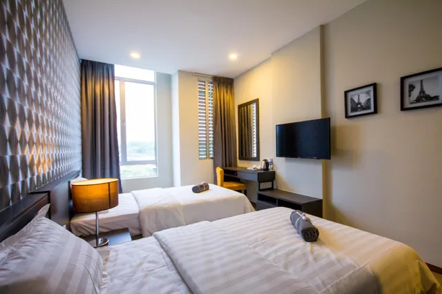غرفة بريميوم بسريرين منفصلين، OMG Hotel 2/2