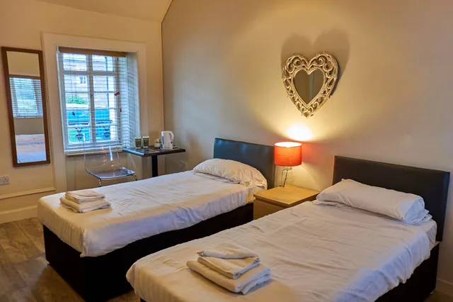غرفة سوبيريور رباعية بسريرين منفصلين وسرير بطابقين، Callander Hostel 2/9
