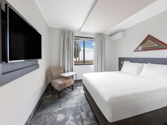 غرفة بسرير كوين، Jet Park Hotel Auckland Airport 1/6