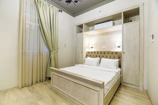 Standard, Queen Bed, Atrium View، Art Club Hotel 1/10