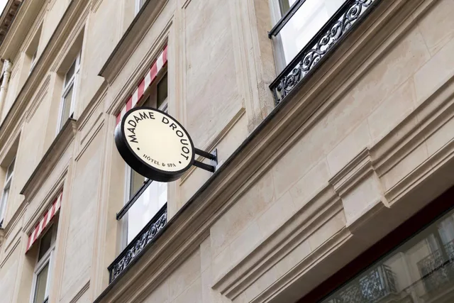 غرفة تُحدَّد عند الوصول، Hotel Madame Drouot & Spa - Opera 1/1