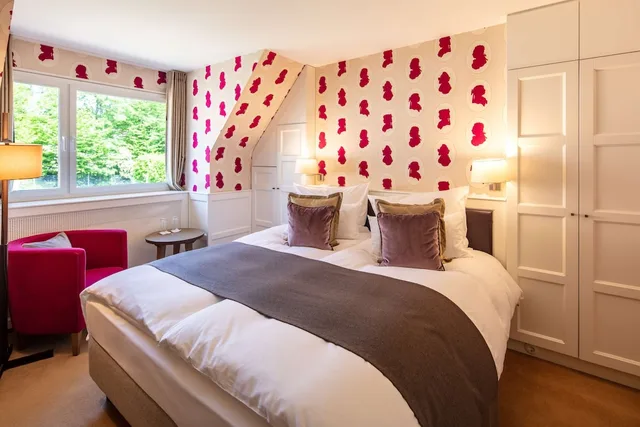 Classic, King Bed, Waldhotel Stuttgart 4/5