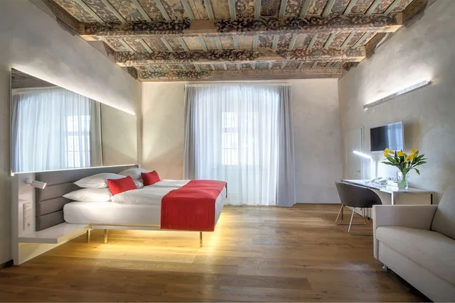 Standard, Quadruple, Twin Beds, Sofa, Hotel Bishops House 2/10