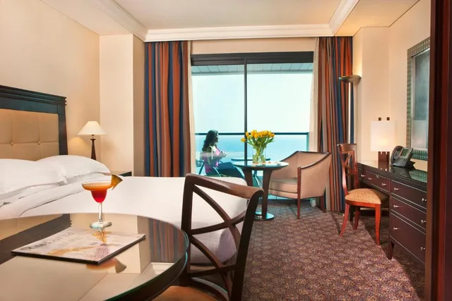 Apartment, Sea Front، Raouche Arjaan By Rotana Beirut 2/2