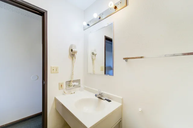 غرفة بسريرين مزدوجين للمدخنين، Capital O Amerihost Inn and Suites Kingdom City Hwy 54 MO 5/5