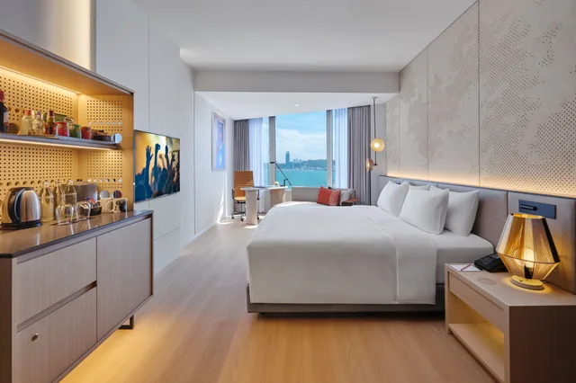 Room, Double or Twin Bed, Sea View, Hard Rock Hotel Pattaya 5/8