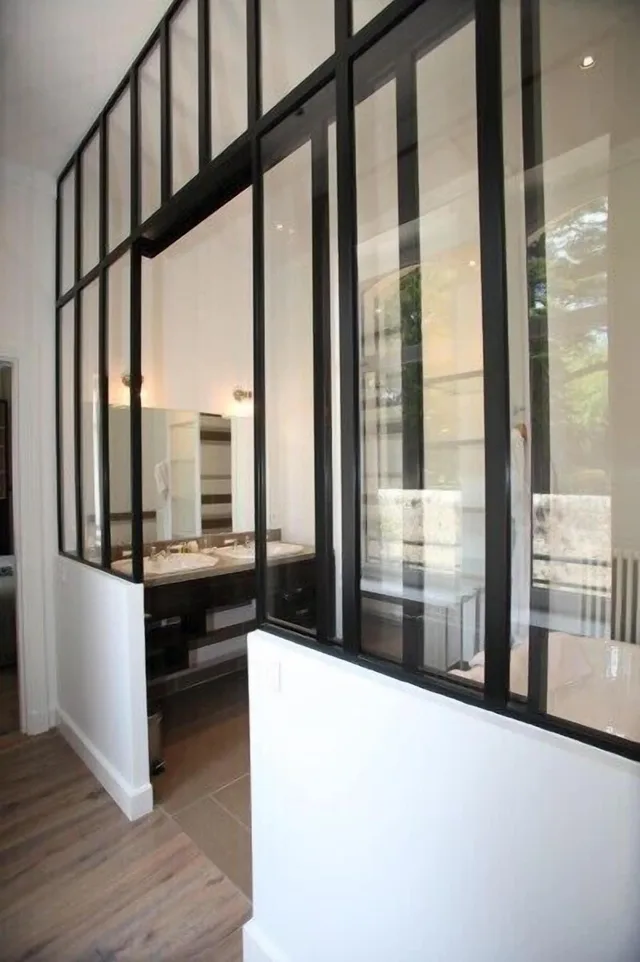 جناح عائلي، Le Clos De Grace 1/6