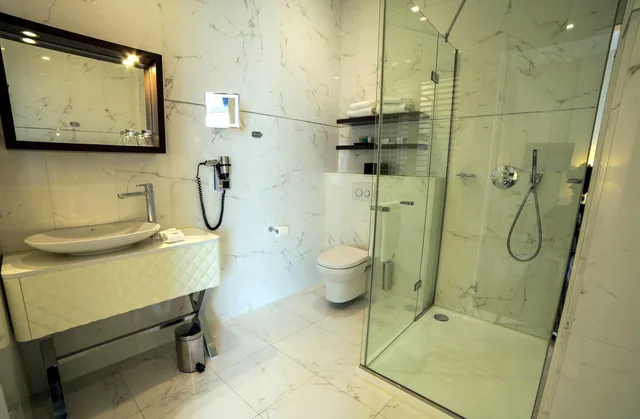 Semi Basement, Quadruple, Partial View، Notting Hill 3/4