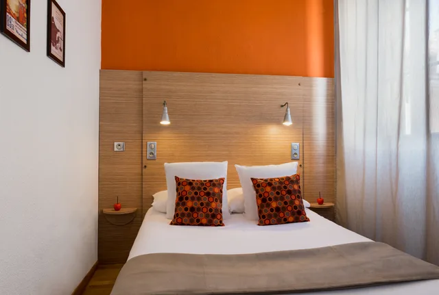 غرفة قياسية بسرير مزدوج، Hotel Edmond Rostand 4/10