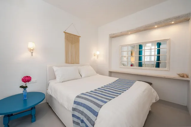Traditional, House, Queen Bed, 2 Sofa، La Stella Hotel 2/4