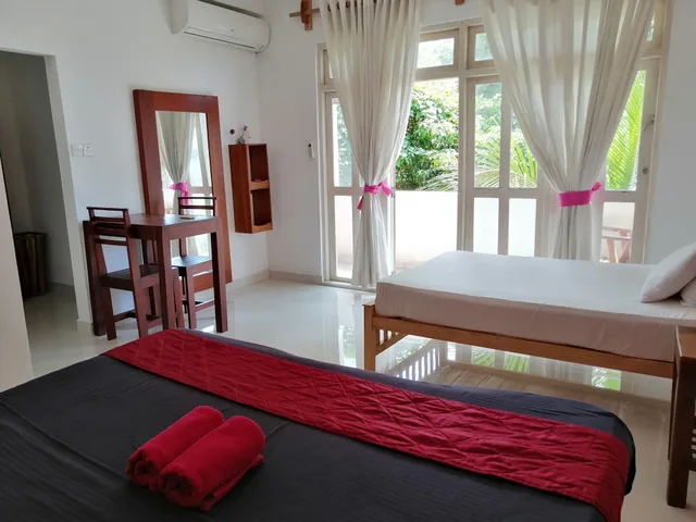 غرفة سوبيريور ثلاثية بسرير كوين وسرير فردي، Sithila Villa 3/5