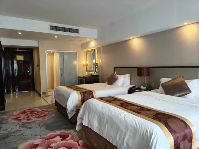 غرفة سوبيريور بسريرين منفصلين بإطلالة على المدينة، Guangzhou Clayton Hotel 1/3