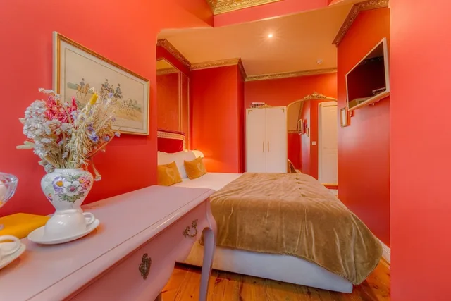Victorian, Queen Bed, Solar dos Poetas 10/10