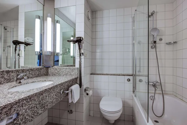 جناح بسرير كينج، Radisson Blu Airport Hotel Oslo Gardermoen 6/7