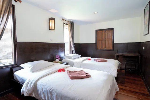 بنغل ديلوكس عائلي بسرير مزدوج وسريرين منفصلين بغرفتي نوم، Mook Lanta Boutique Resort Spa 4/4